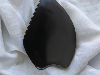 HERRAMIENTA EMPERATRIZ GUA SHA